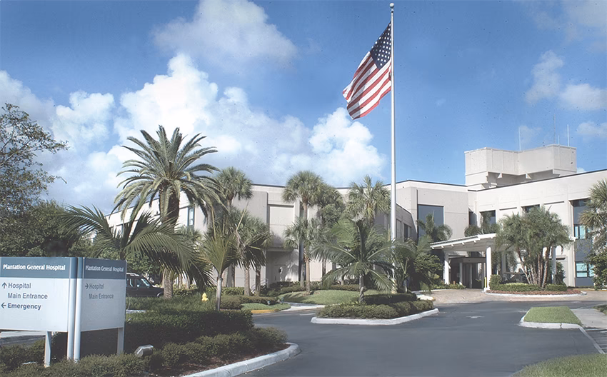 Is HCA Florida plantation ER open?