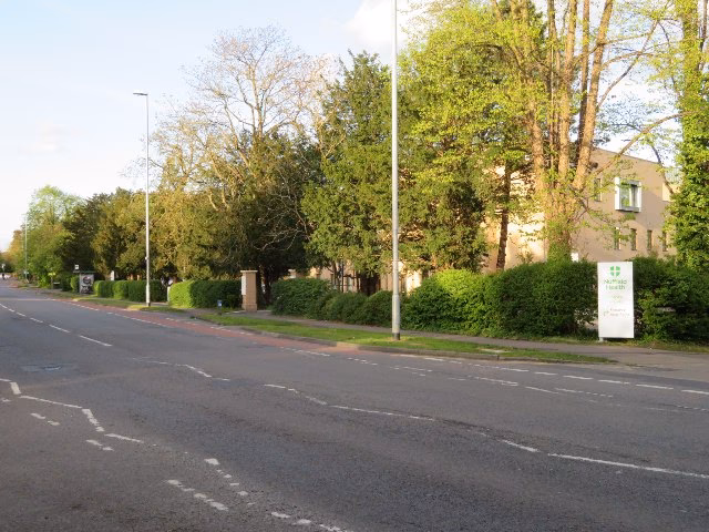 What services does a private hospital in Cambridge offer?