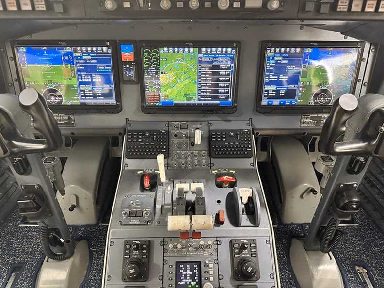 Where can I get training on the Bombardier Challenger 604?
