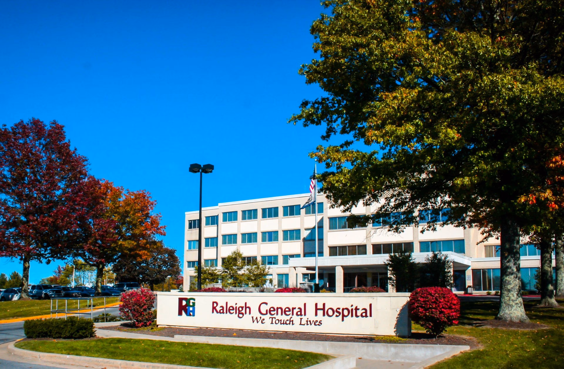 Where is Raleigh General Hospital?
