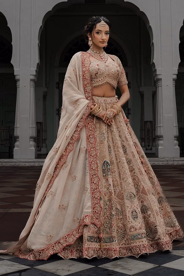 What is a silk reception lehengas?