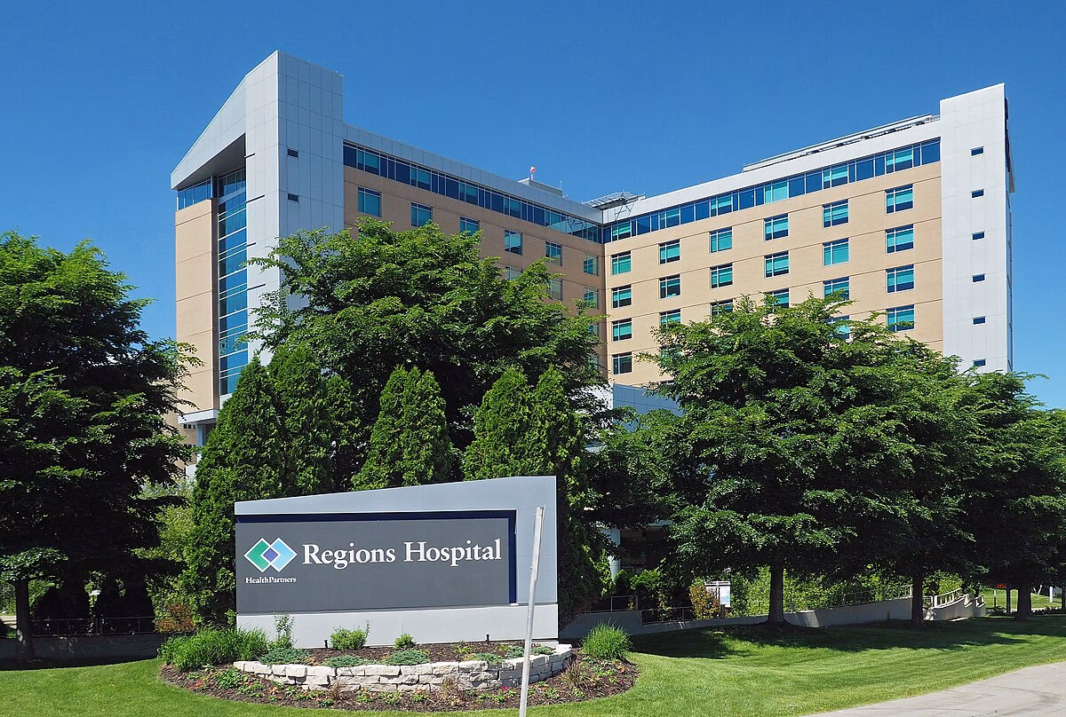 Is Regions Hospital a Level 1 hospital?
