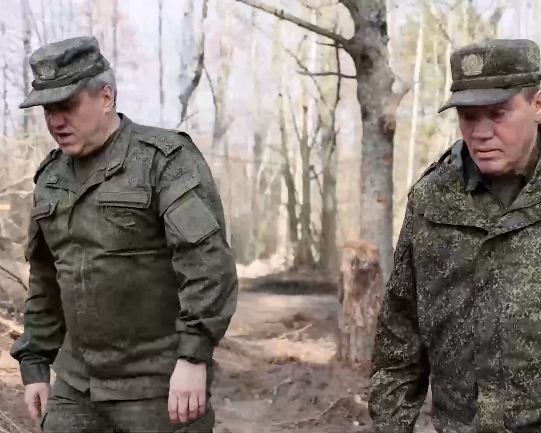 Who manages phone numbers in Russia?