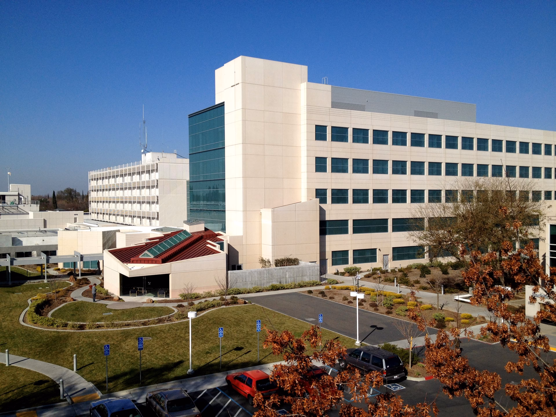 Why is San Juan College partnering with San Juan Regional Medical Center?