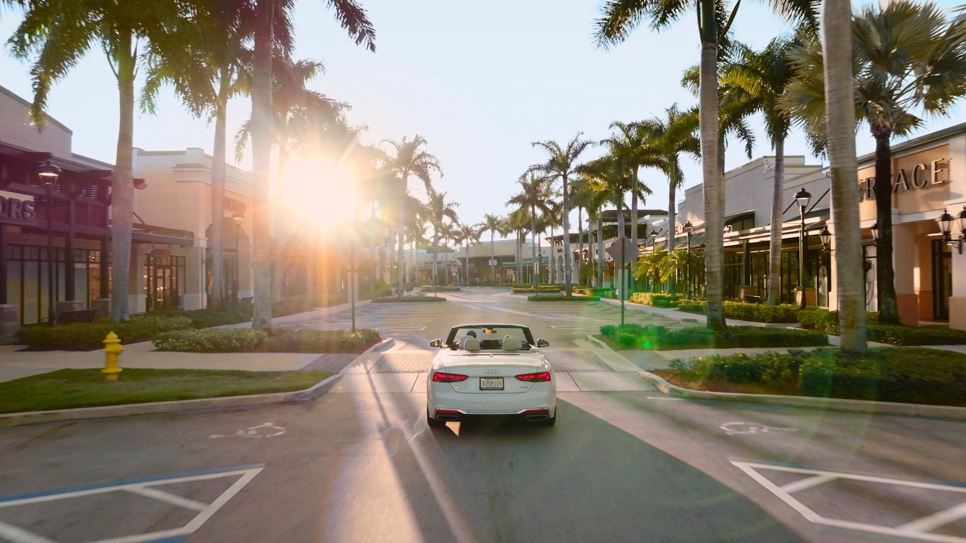 What are Sawgrass Mills hours?