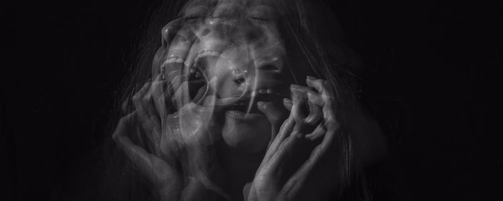 Vilka är symptomen på obehandlad schizofreni?