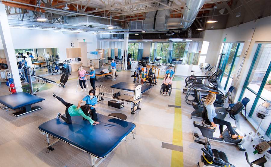 Does Scripps have a physical therapist & occupational therapist?