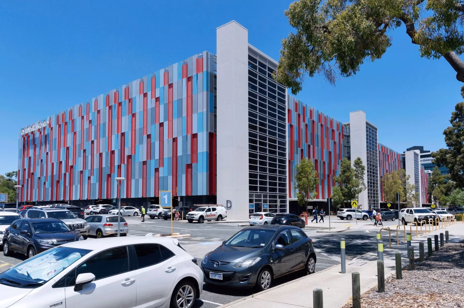 Is Sir Charles Gairdner Hospital smoke-free?