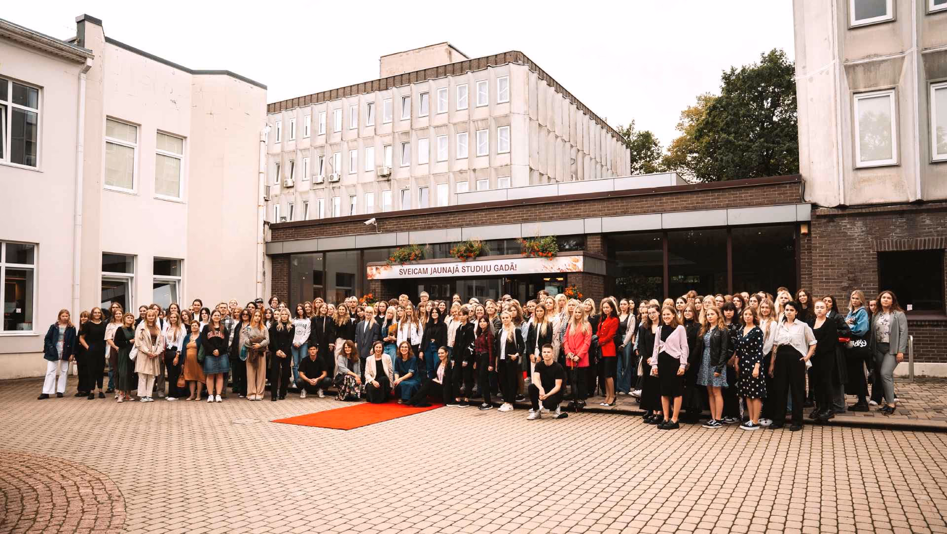 Can I study medicine in Latvia in English?