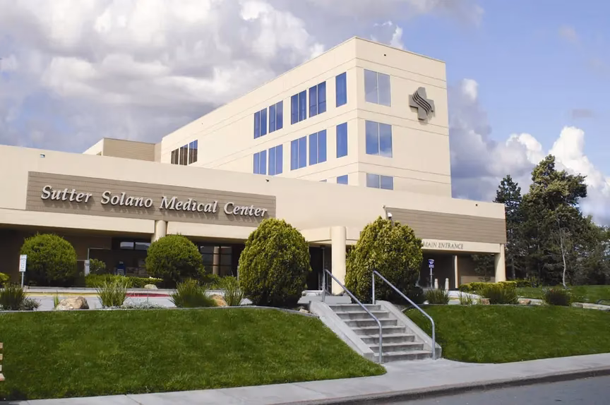 How many reviews does Sutter Medical Center have?