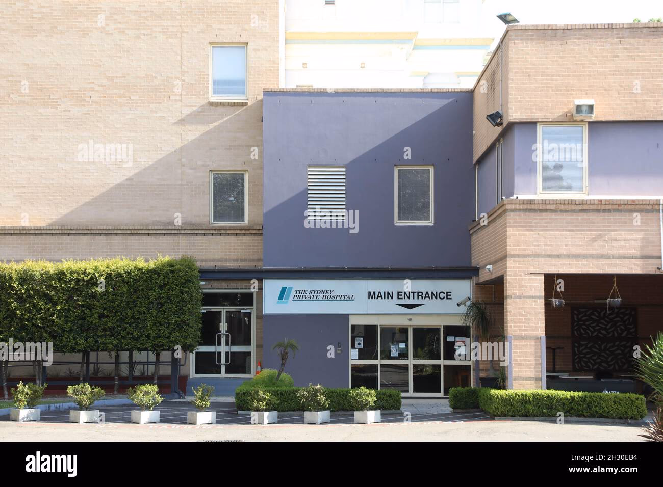 What services does the Sydney Private Hospital offer?