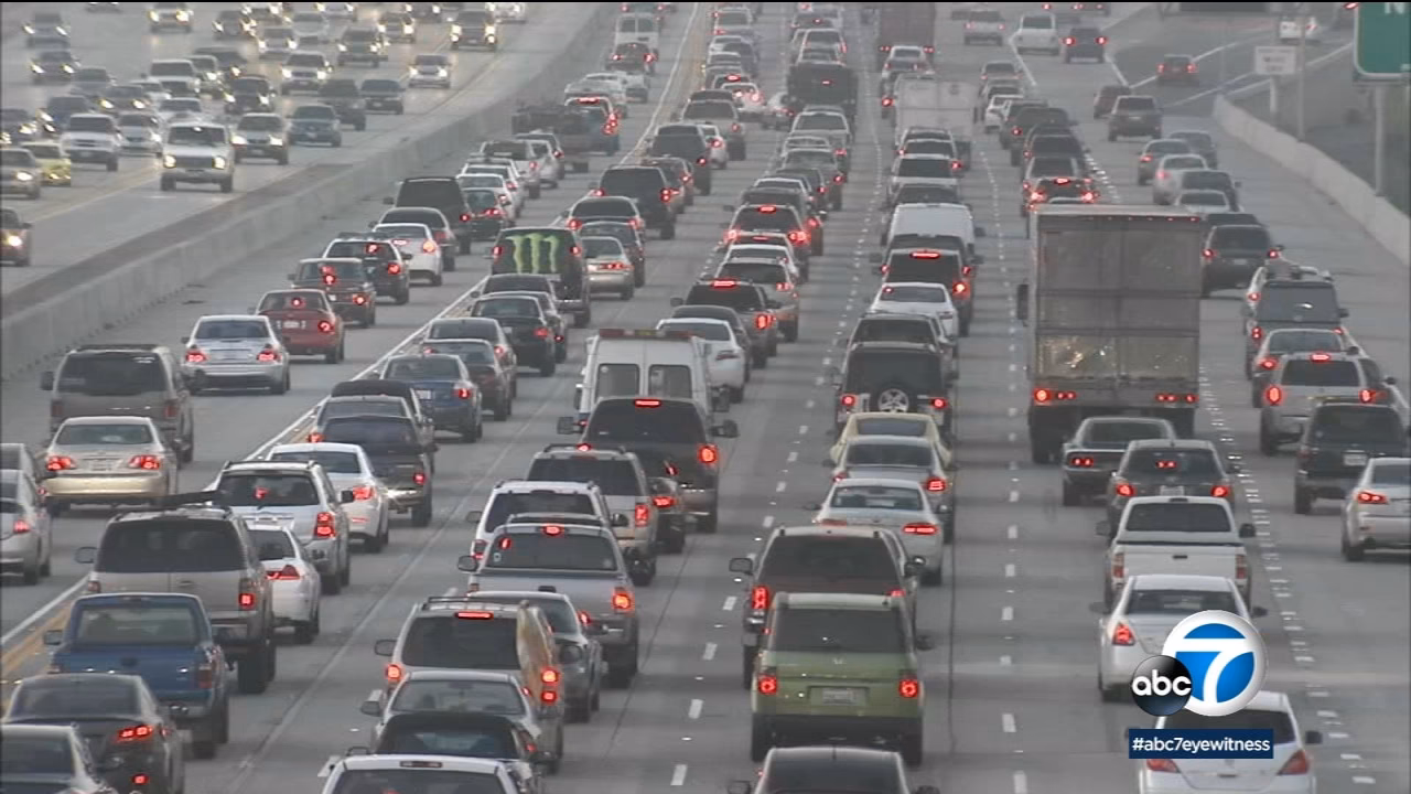 Do holiday weekends have more traffic?