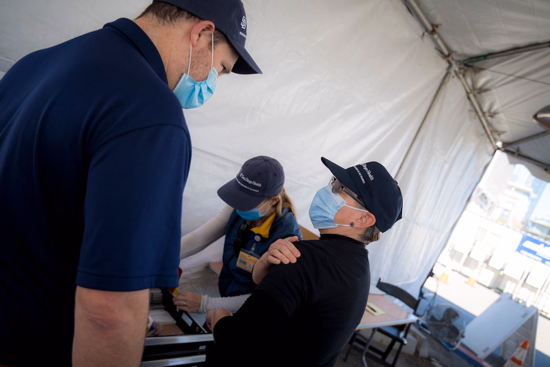 How do I become a volunteer at UCSD?