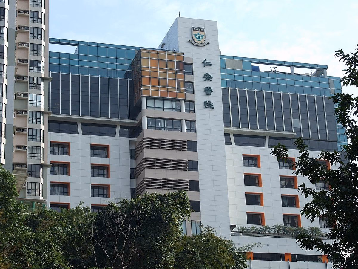 Which health insurance providers in Hong Kong cover treatment by Union Hospital?