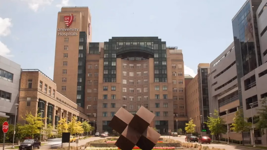 What career opportunities are available at Cleveland Clinic Union Hospital?