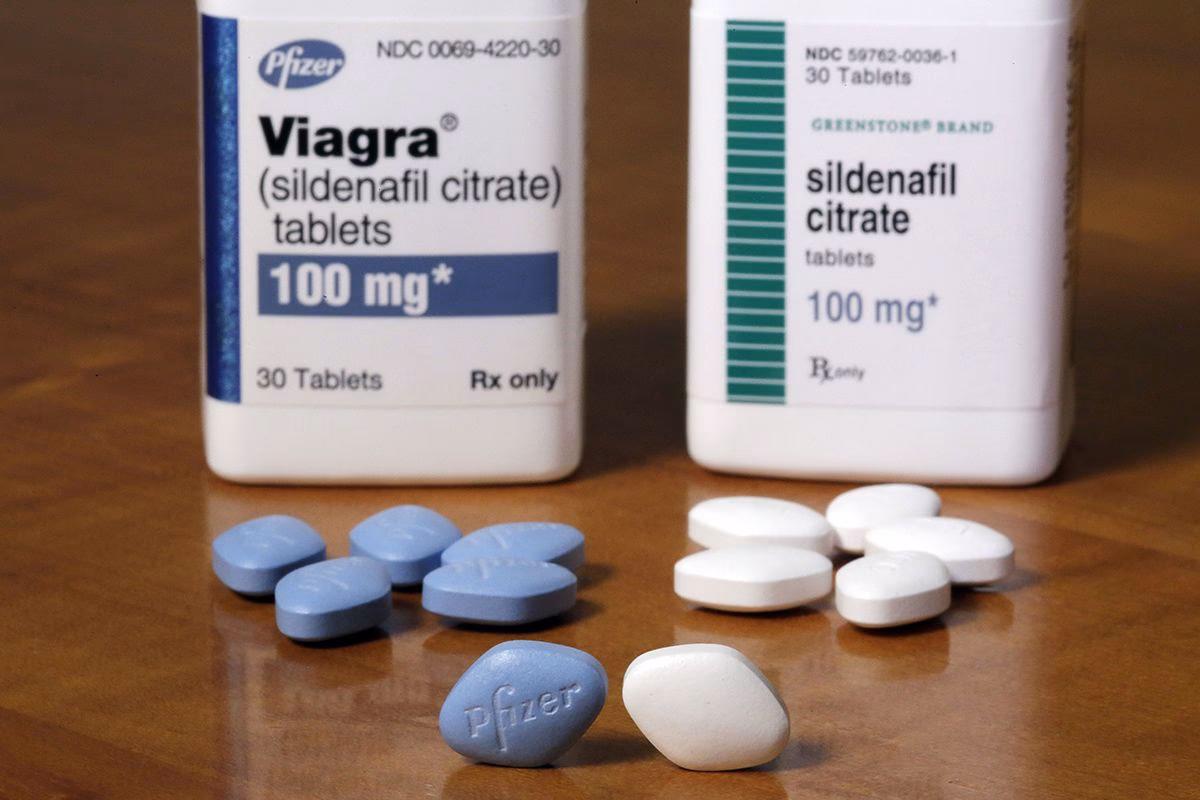 Does Viagra (sildenafil) cause side effects?