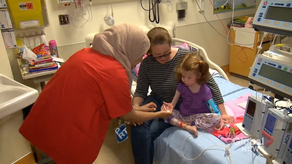 What is the Montreal Children's Hospital volunteer program?