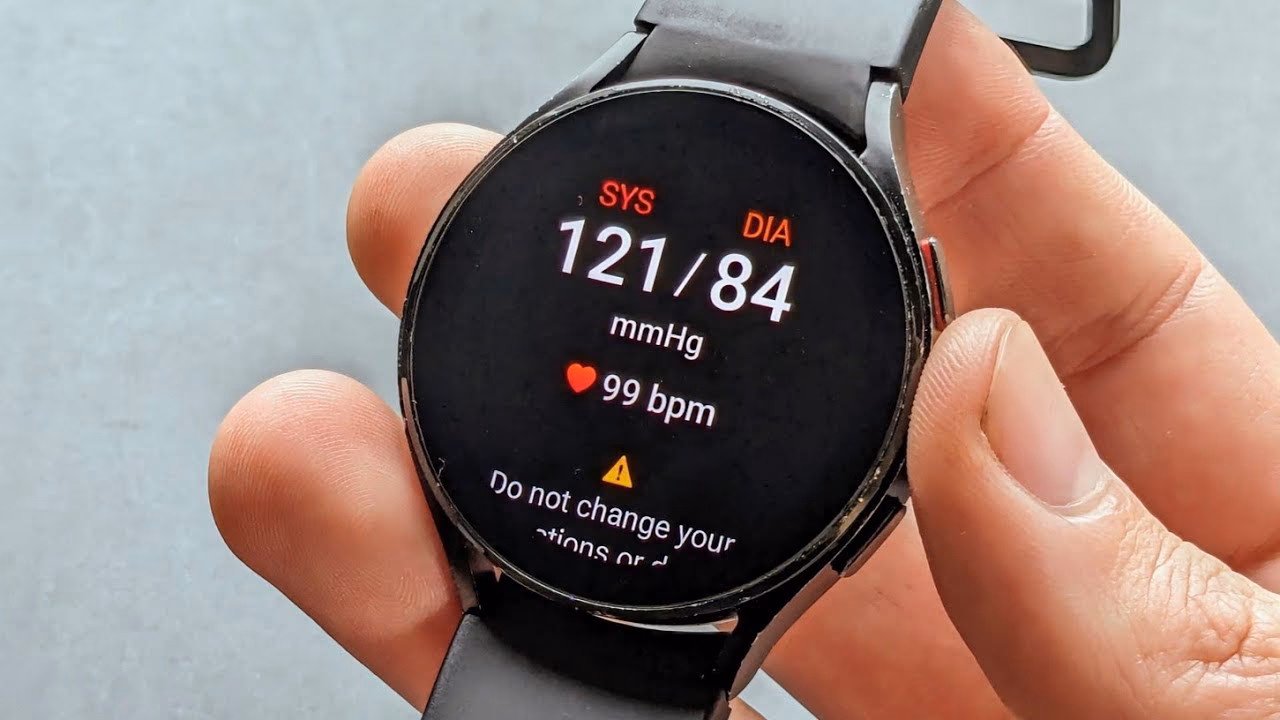 Does Galaxy Watch 6 Classic have a health monitor?