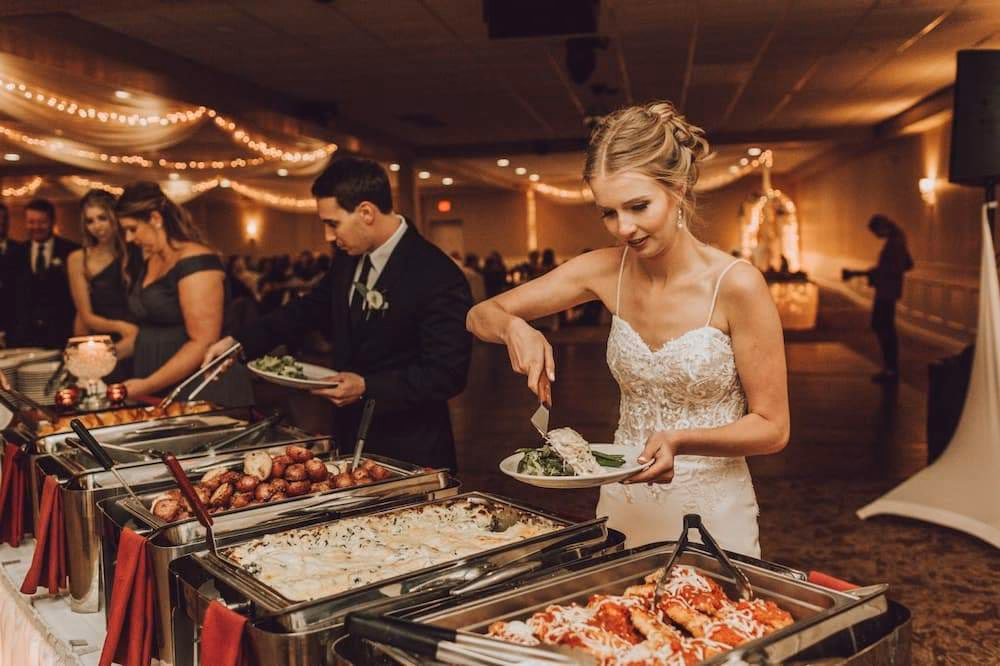 What are the best wedding catering ideas?
