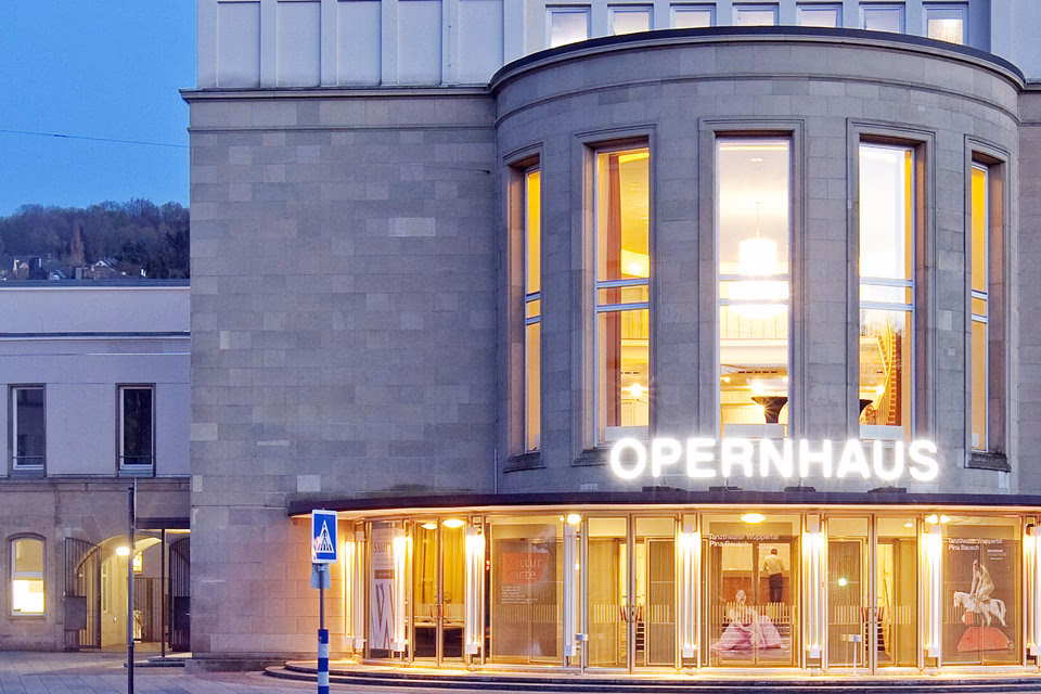 Wann ist der Theaterabend in Wuppertal?