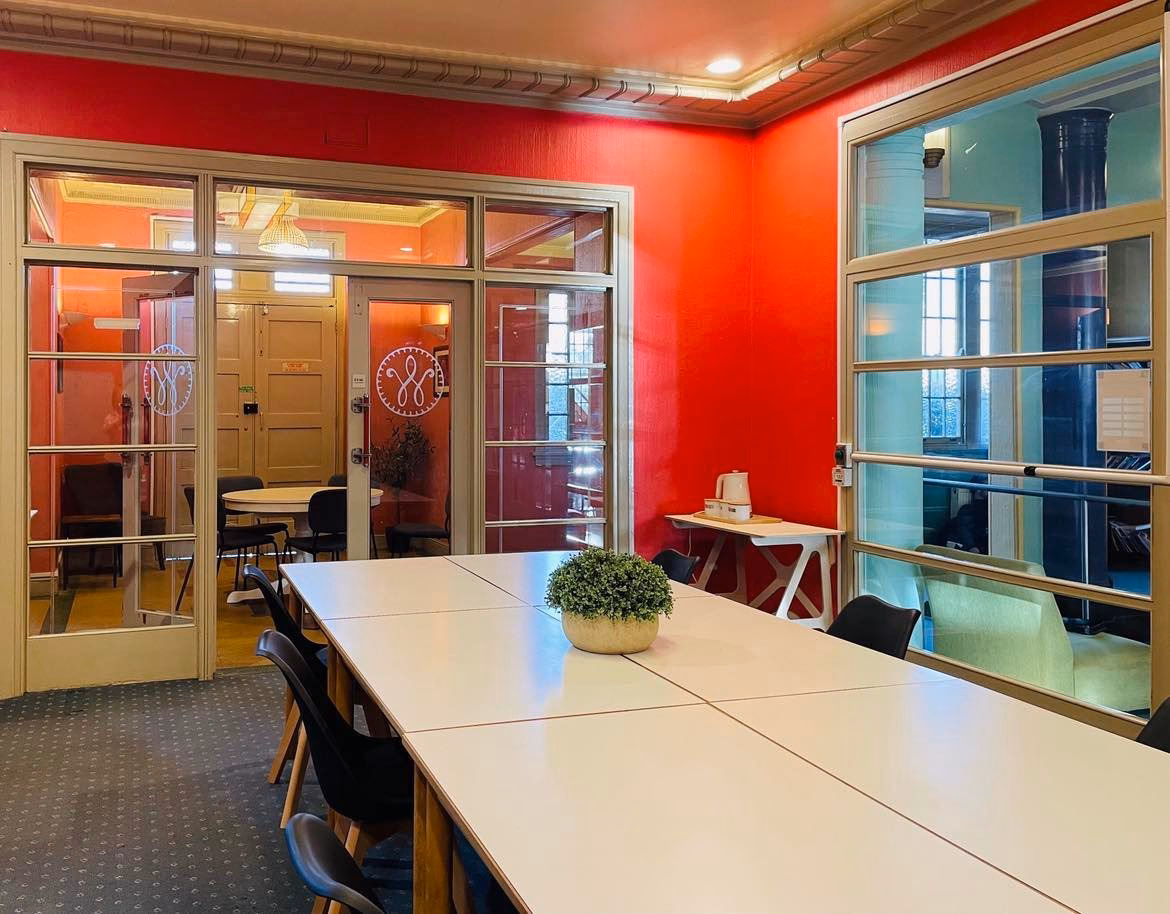 What is y-Hive at Blue Mountains YHA?